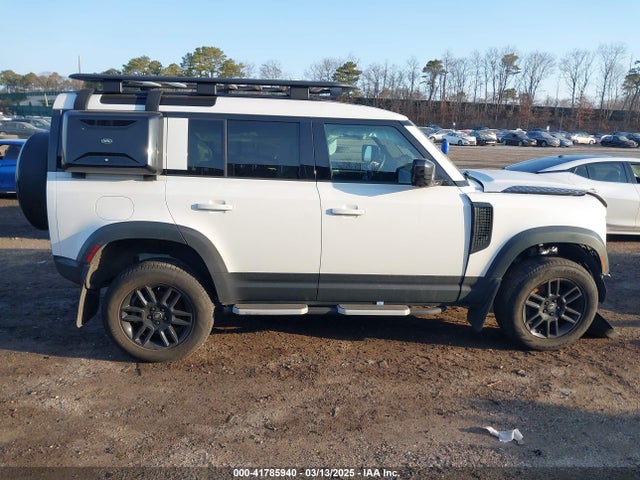 SALEJEEX9P2146961 Land Rover Defender 110 S