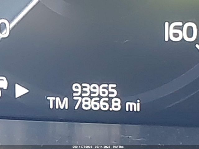 YV4102KM1J1323790 Volvo Xc90 T5 R-design 5p