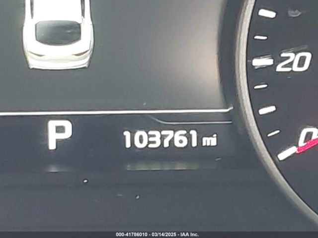 KNAE25LA8J6032062 KIA Stinger Premium