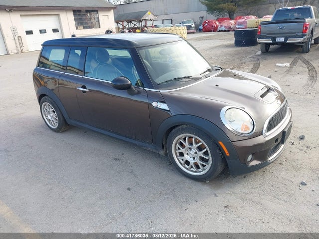 2008 MINI COOPER S CLUBMAN WMWMM33588TP88032 Photo 0