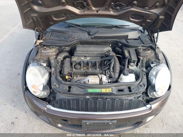 2008 MINI COOPER S CLUBMAN WMWMM33588TP88032 Photo 9