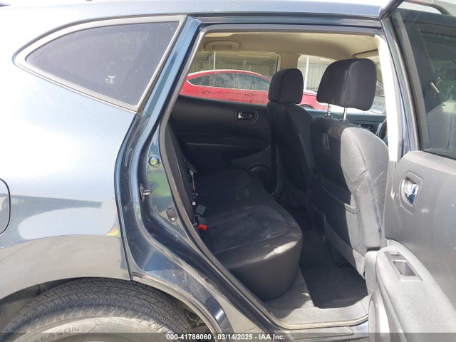 JN8AS5MT0FW657746 Nissan Rogue Select S