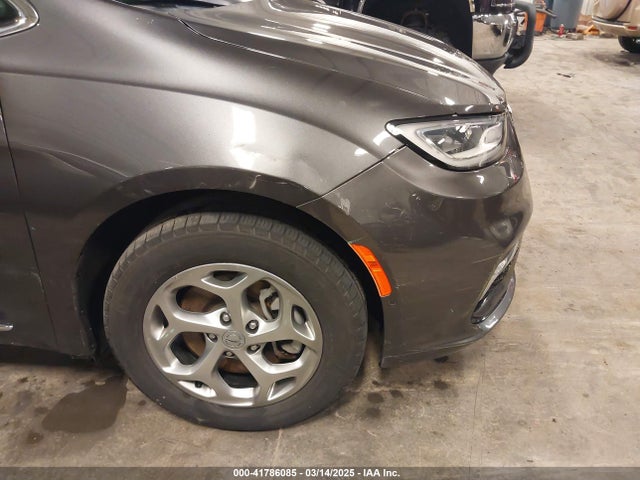 2C4RC3GG7NR222826 Chrysler Pacifica Limited Awd