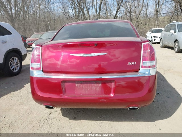 Chrysler 300 2014 2C3CCAAG2EH331160 Image 17