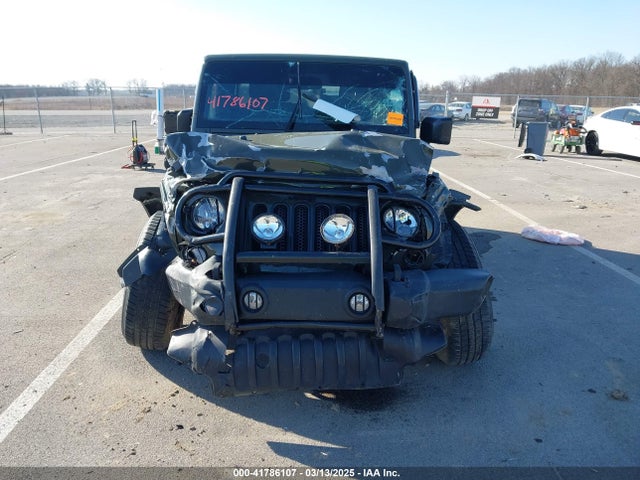 1C4BJWDG1FL626731 Jeep Wrangler Unlimited Sport