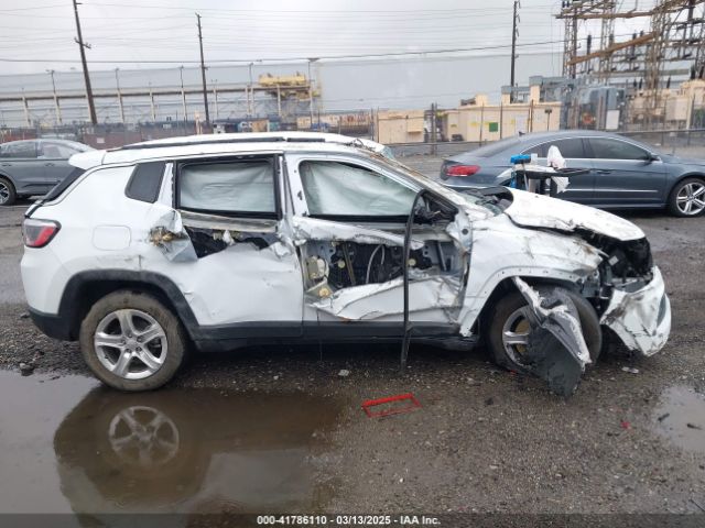 3C4NJDBN5PT552769 Jeep Compass Latitude 4x4