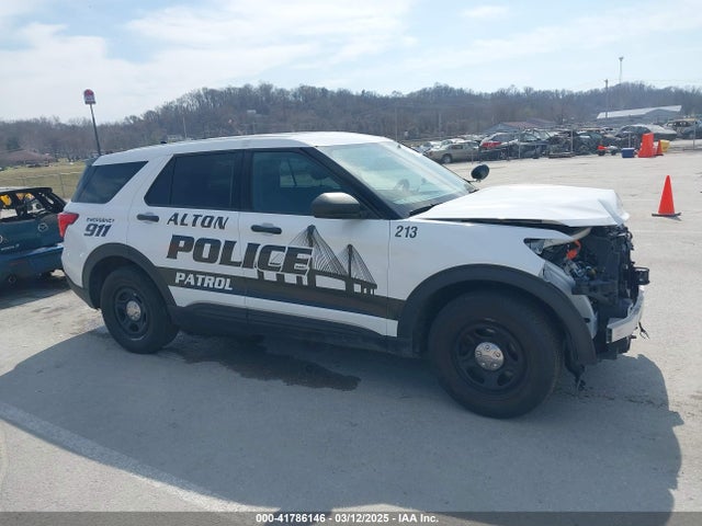 Ford Police Interceptor 2020 1FM5K8AW5LGC67871 Image 13