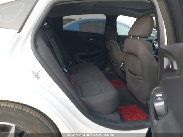 1G1ZE5STXHF285448 Chevrolet MALIBU 1LT
