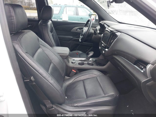1GNEVGKW1PJ180490 Chevrolet Traverse Awd Lt Cloth