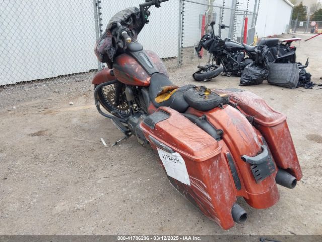 2011 HARLEY-DAVIDSON FLHX 1HD1KBM16BB667626 Photo 2