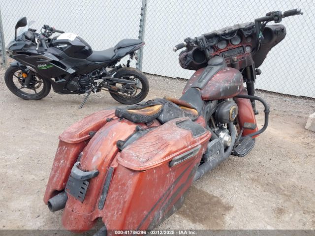 2011 HARLEY-DAVIDSON FLHX 1HD1KBM16BB667626 Photo 3
