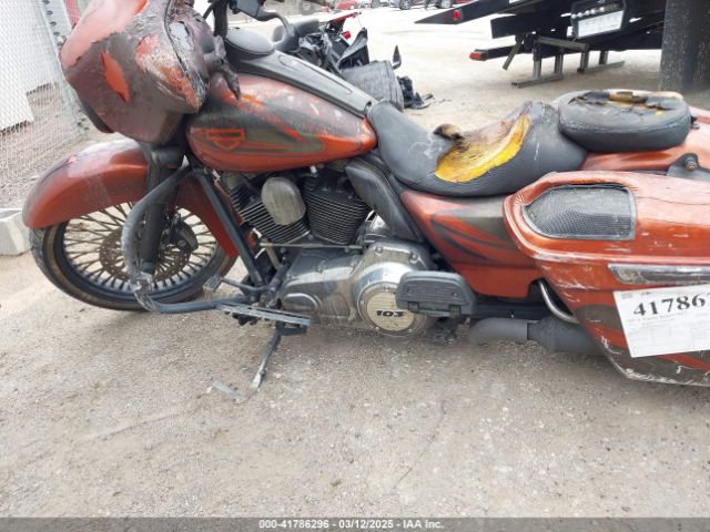 2011 HARLEY-DAVIDSON FLHX 1HD1KBM16BB667626 Photo 8