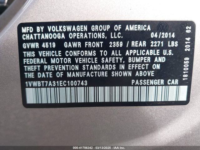 1VWBT7A31EC100743 Volkswagen Passat 1.8t Sport