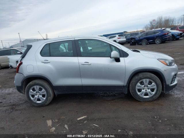 KL7CJKSB7JB574540 Chevrolet TRAX LS