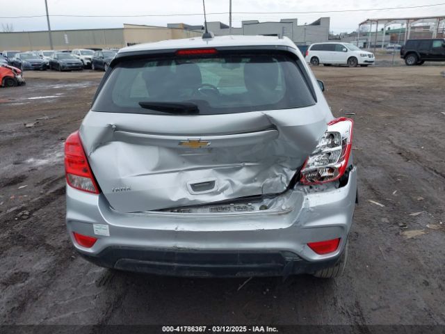 KL7CJKSB7JB574540 Chevrolet TRAX LS