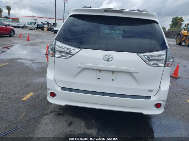 5TDXZ3DC5JS943512 Toyota Sienna Se 8 Passenger