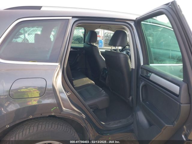 2014 VOLKSWAGEN TOUAREG WVGEF9BP9ED010718 Photo 7