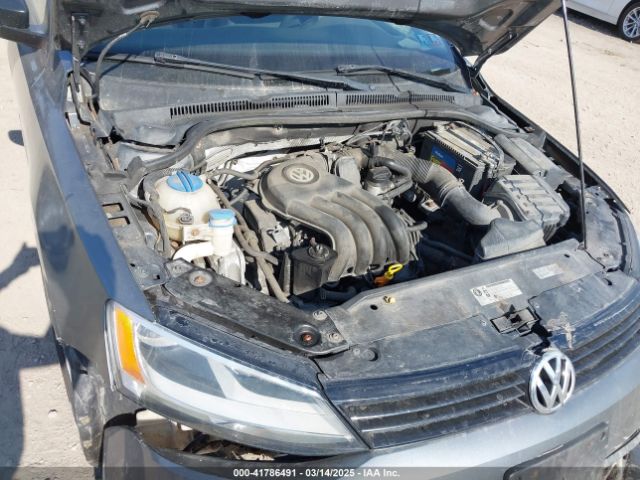 3VW2K7AJ6EM257149 Volkswagen Jetta 2.0l S