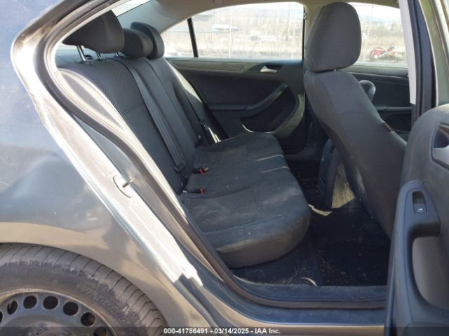 3VW2K7AJ6EM257149 Volkswagen Jetta 2.0l S