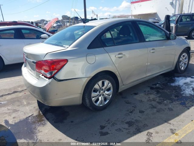 1G1PA5SG5E7434439 Chevrolet Cruze Ls Auto