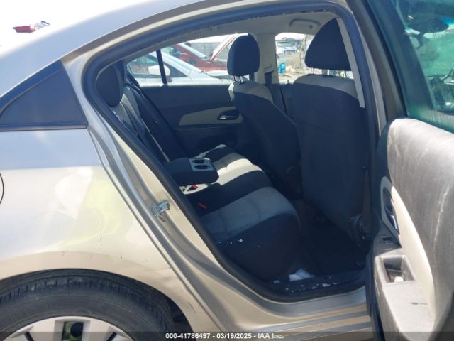1G1PA5SG5E7434439 Chevrolet Cruze Ls Auto