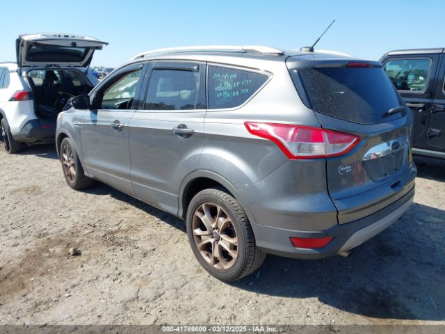 1FMCU0J9XEUD56014 Ford Escape Titanium