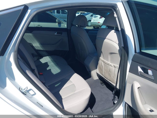 5NPE24AF2HH498369 Hyundai SONATA SE
