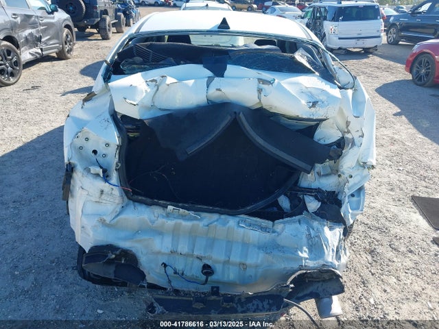 3KPF24AD3ME268468 KIA Forte Lxs