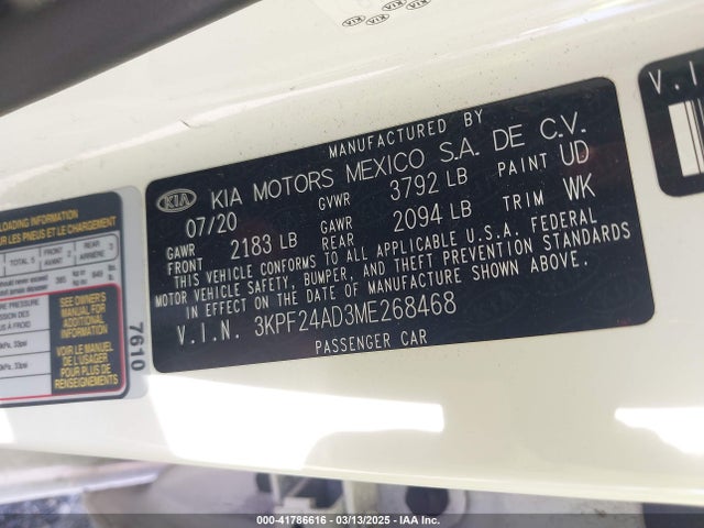 3KPF24AD3ME268468 KIA Forte Lxs