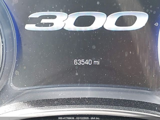 2C3CCAKGXKH569123 Chrysler 300 Limited Awd
