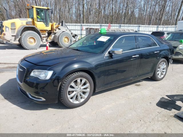 2019 CHRYSLER 300 2C3CCAKGXKH569123 Photo 1
