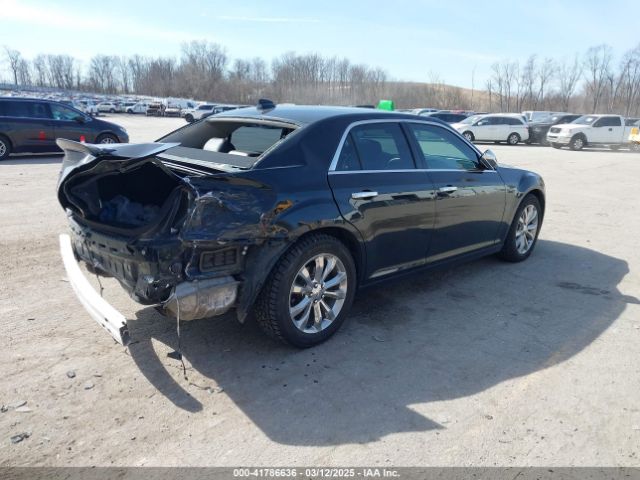 2019 CHRYSLER 300 2C3CCAKGXKH569123 Photo 3