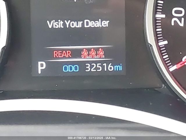 2T3P1RFV7NW294423 Toyota Rav4 Xle