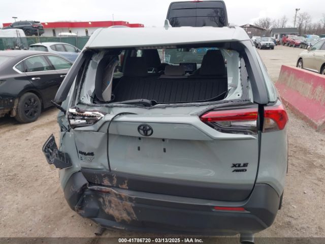 2T3P1RFV7NW294423 Toyota Rav4 Xle