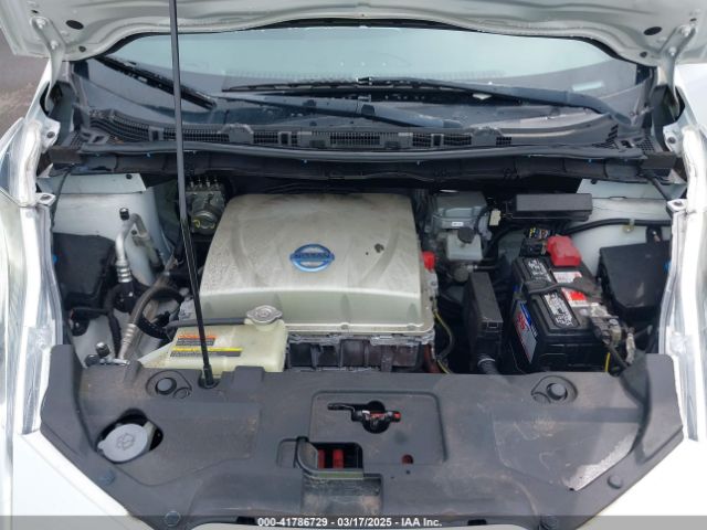 1N4AZ0CP5FC326036 Nissan LEAF S