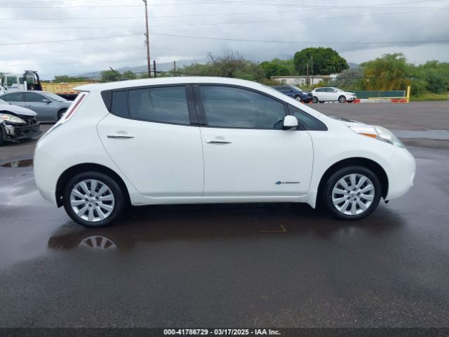 1N4AZ0CP5FC326036 Nissan LEAF S