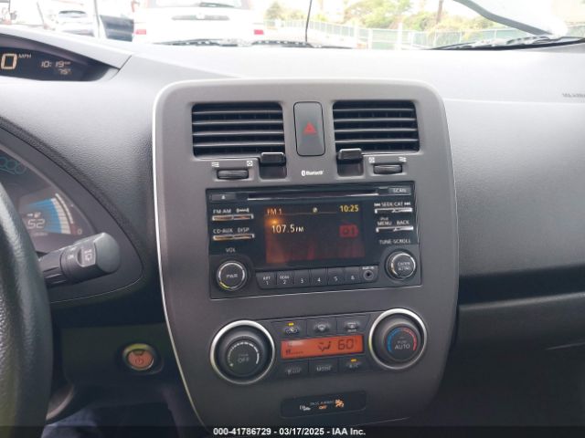 1N4AZ0CP5FC326036 Nissan LEAF S