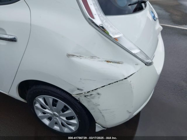 1N4AZ0CP5FC326036 Nissan LEAF S