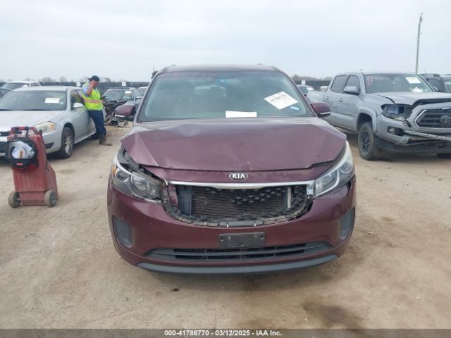 KNDMB5C12G6211589 KIA SEDONA LX