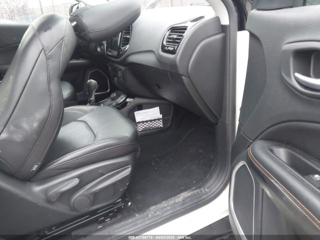 3C4NJDCB3LT120356 Jeep Compass Limited 4x4