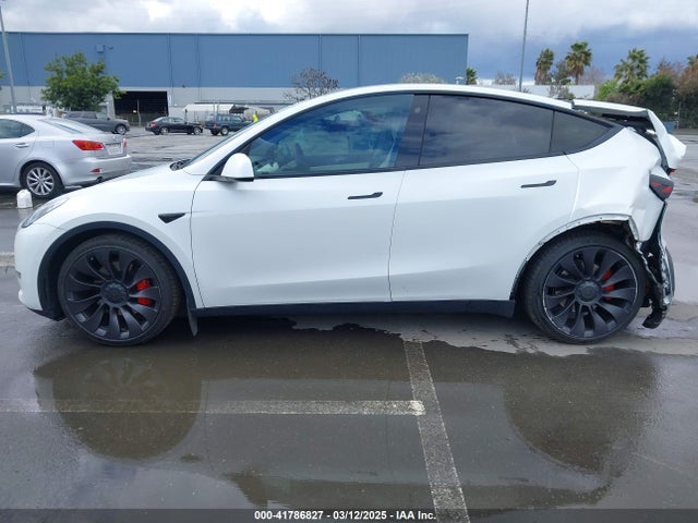 5YJYGDEFXMF230350 Tesla 2021