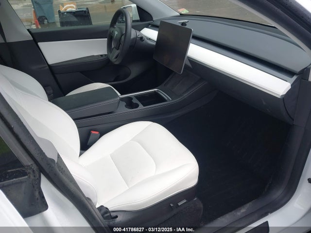 2021 TESLA MODEL Y 5YJYGDEFXMF230350 Photo 4