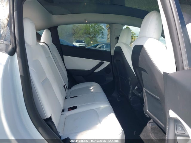 2021 TESLA MODEL Y 5YJYGDEFXMF230350 Photo 7