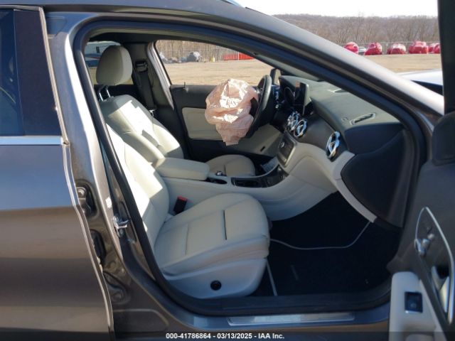 WDCTG4GB9JJ492413 Mercedes-Benz Gla 250 4matic
