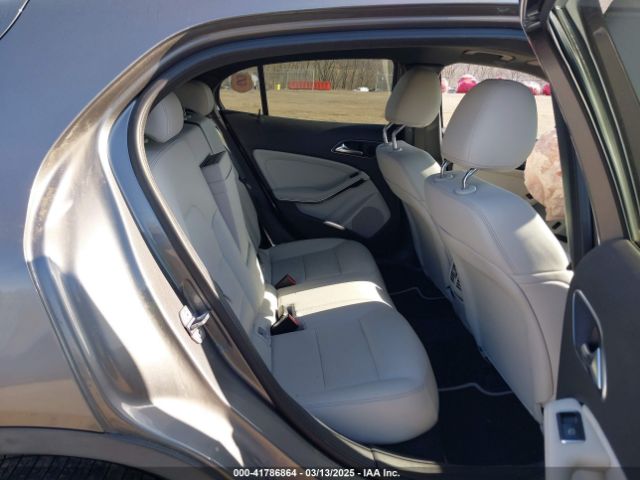WDCTG4GB9JJ492413 Mercedes-Benz Gla 250 4matic