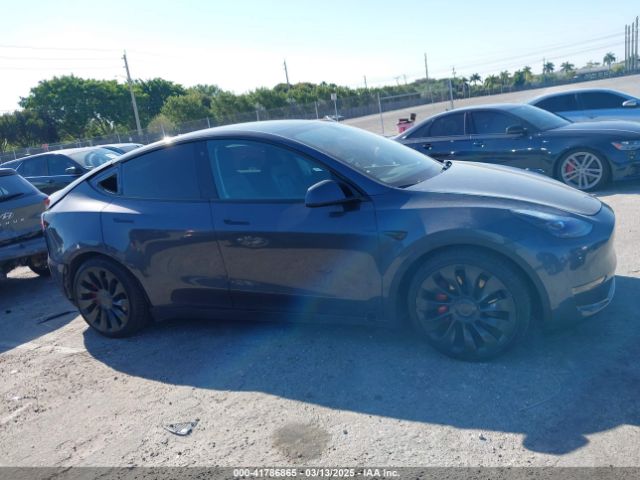 7SAYGDEF6NF540094 Tesla Model Y Performance Dual Motor All-wheel Drive