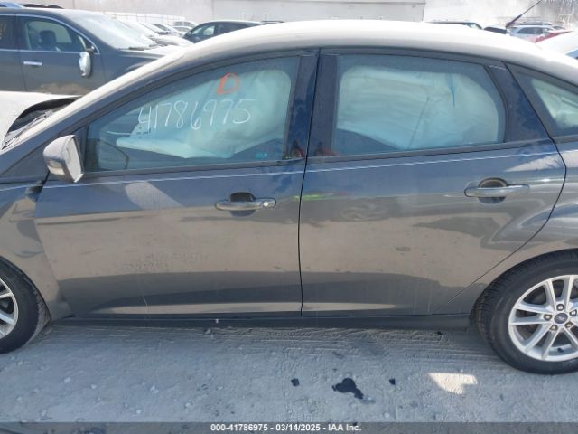 1FADP3F28HL204391 Ford FOCUS SE