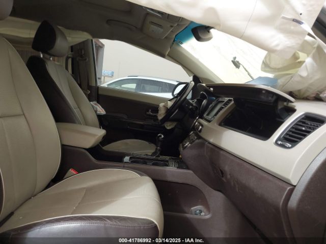 KNDME5C12G6144774 KIA Sedona Sx Luxury