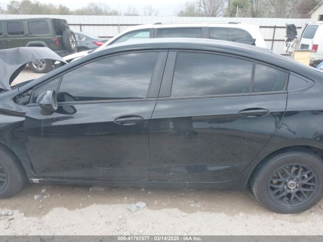 1G1BC5SM3J7210719 Chevrolet Cruze Ls Auto