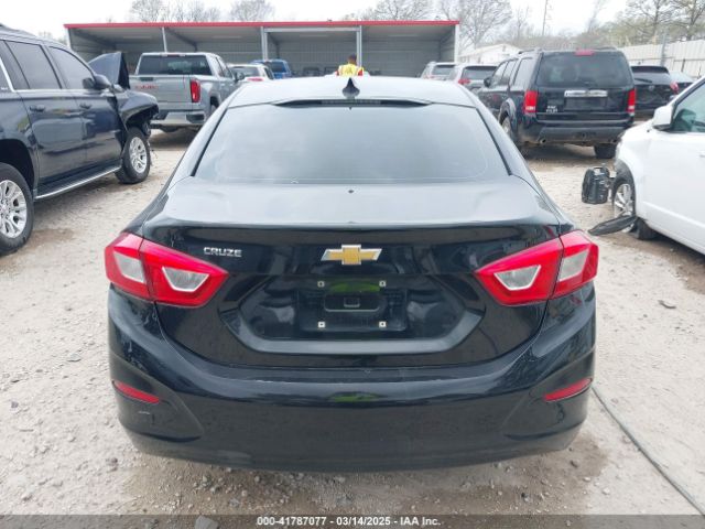1G1BC5SM3J7210719 Chevrolet Cruze Ls Auto